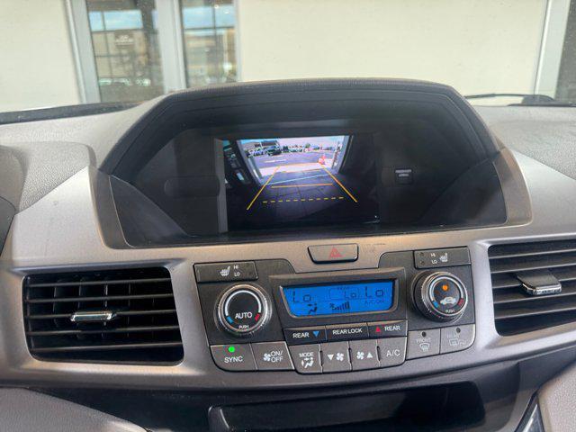 Photo of 2012 Polished Metal Metallic Honda Odyssey