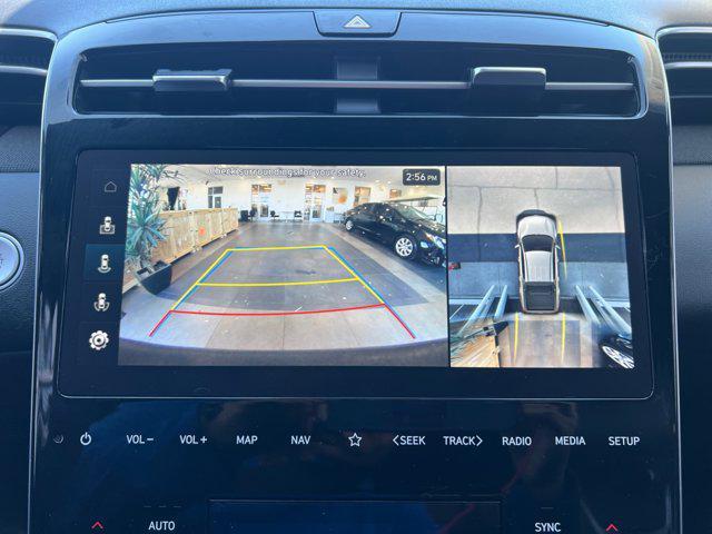 Photo of 2024 Atlas White Hyundai SANTA CRUZ
