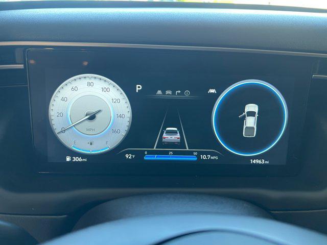 Photo of 2024 Atlas White Hyundai SANTA CRUZ