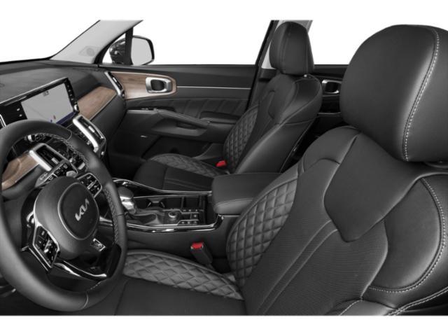 Photo of 2022 Wolf Gray Kia Sorento