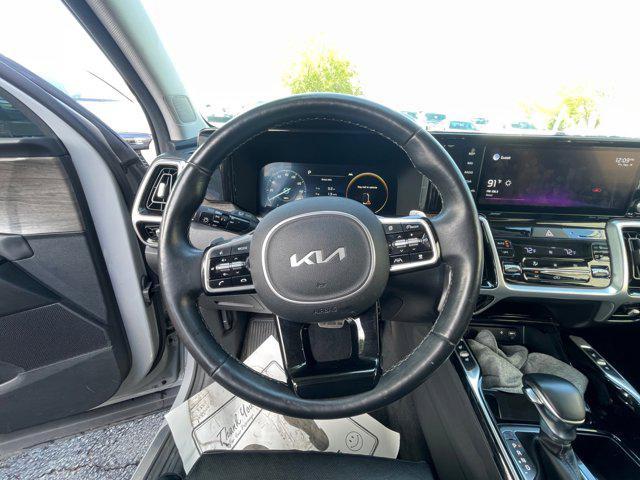 Photo of 2022 Wolf Gray Kia Sorento