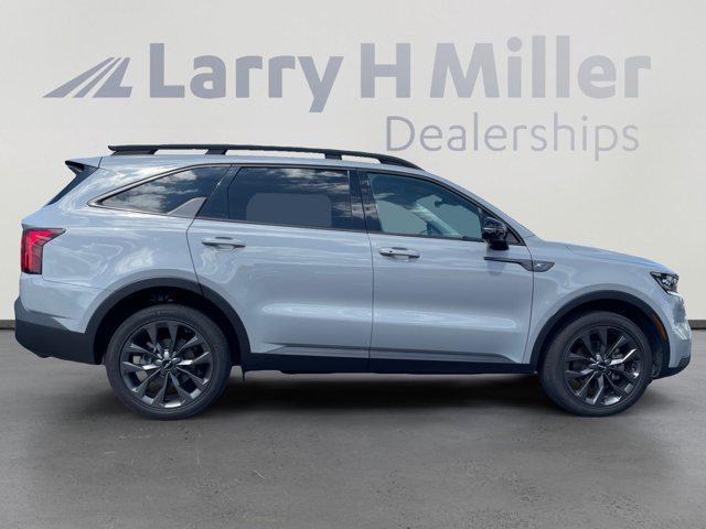 Photo of 2022 Wolf Gray Kia Sorento