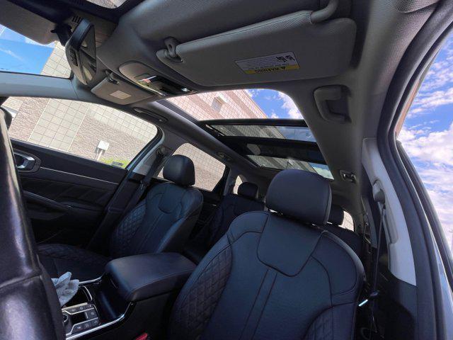 Photo of 2022 Wolf Gray Kia Sorento