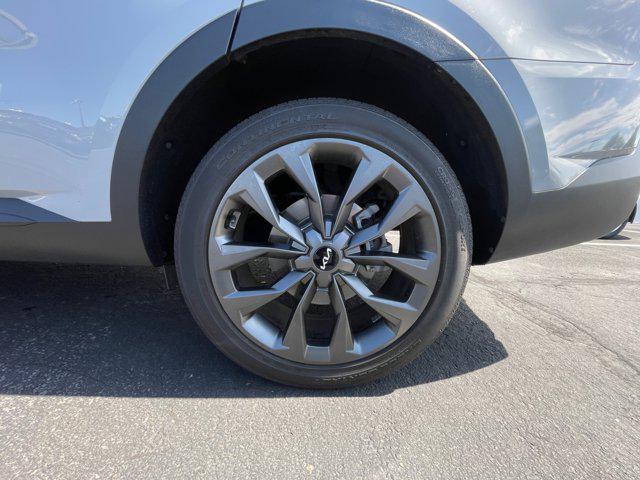 Photo of 2022 Wolf Gray Kia Sorento