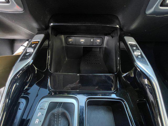 Photo of 2022 Wolf Gray Kia Sorento