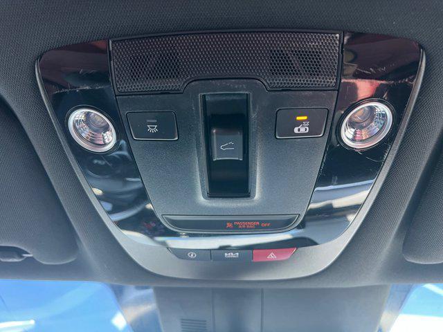 Photo of 2023 Wolf Gray Kia K5