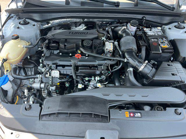 Photo of 2023 Wolf Gray Kia K5
