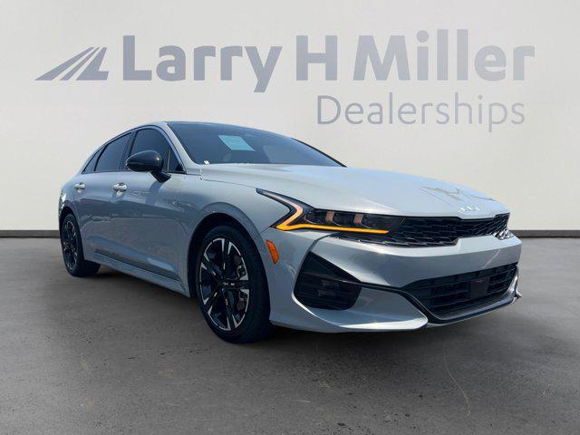 Photo of 2023 Wolf Gray Kia K5