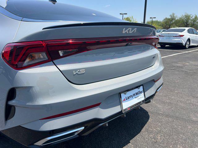 Photo of 2023 Wolf Gray Kia K5