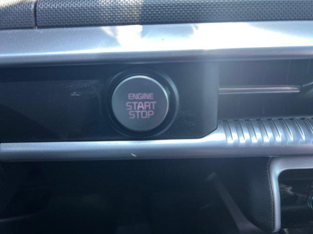 Photo of 2023 Wolf Gray Kia K5