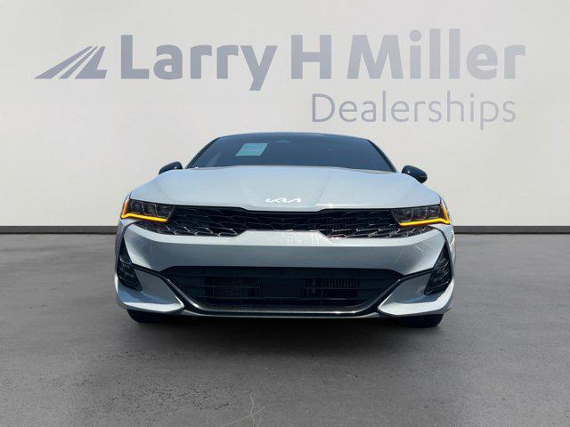 Photo of 2023 Wolf Gray Kia K5