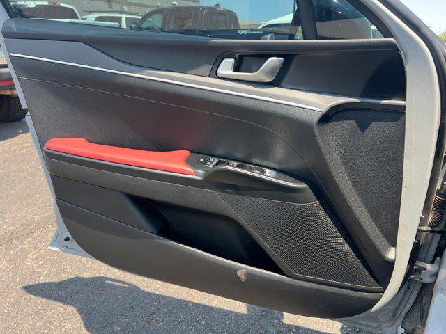 Photo of 2023 Wolf Gray Kia K5