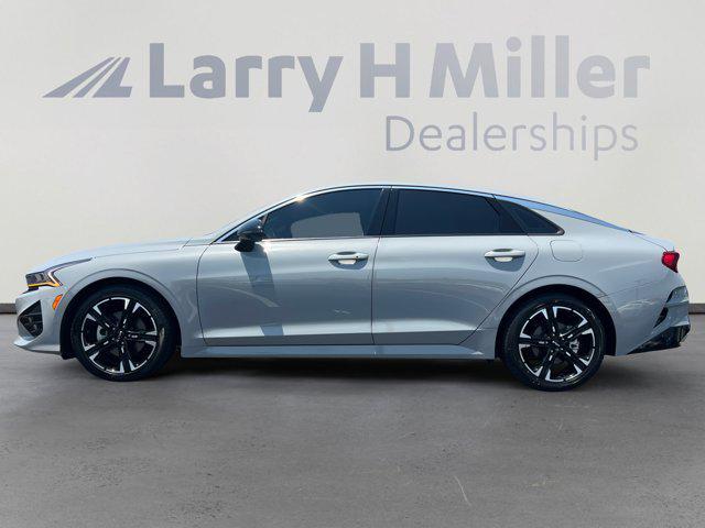Photo of 2023 Wolf Gray Kia K5