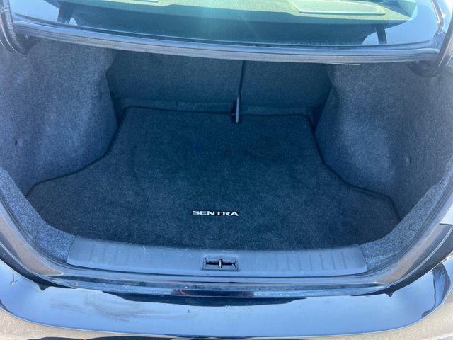 Photo of 2019 Super Black Nissan Sentra