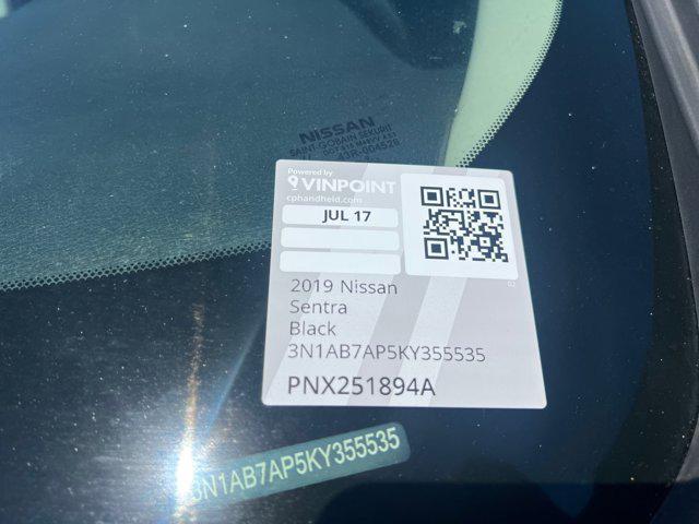Photo of 2019 Super Black Nissan Sentra