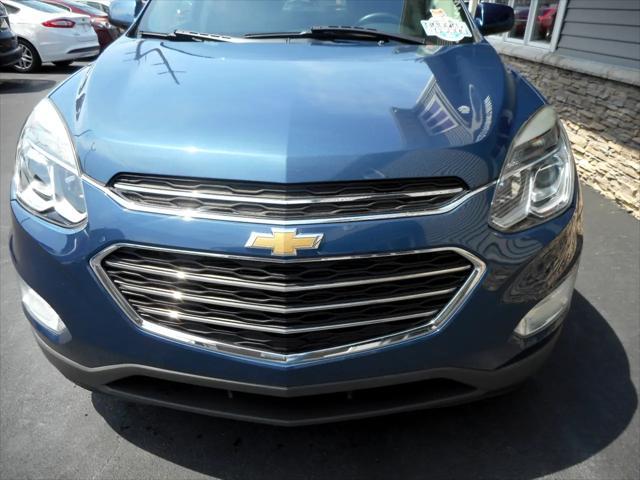 Photo of 2017 Patriot Blue Metallic Chevrolet Equinox