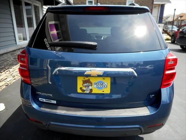 Photo of 2017 Patriot Blue Metallic Chevrolet Equinox