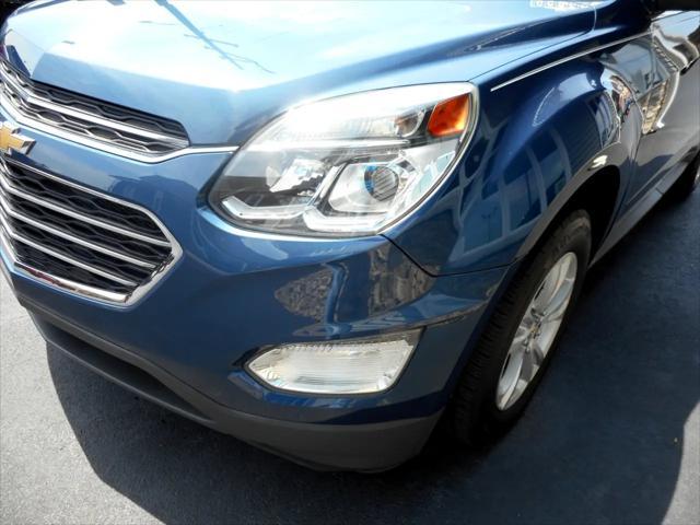 Photo of 2017 Patriot Blue Metallic Chevrolet Equinox