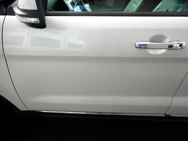 Photo of 2015 Oxford White Ford Explorer