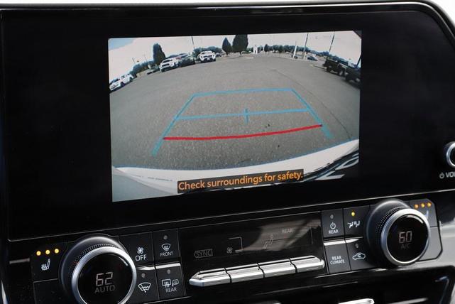 Photo of 2024 Wind Chill Pearl Toyota Highlander