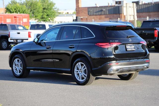 Photo of 2025 Black Mercedes-Benz GLC 300