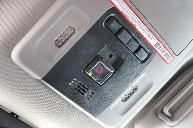Photo of 2022 Pearl Toyota Camry