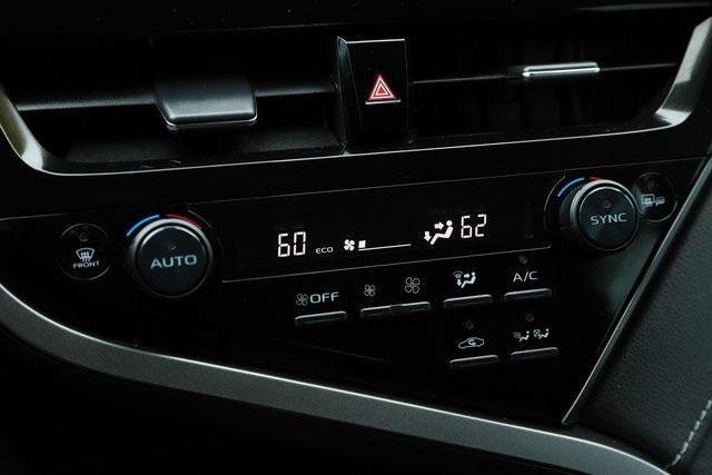 Photo of 2022 Pearl Toyota Camry