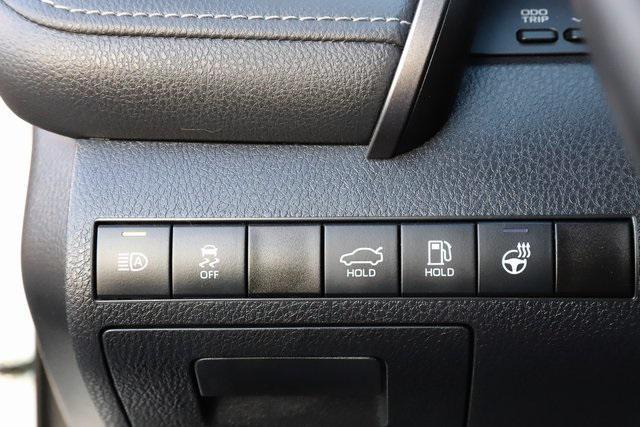 Photo of 2022 Pearl Toyota Camry