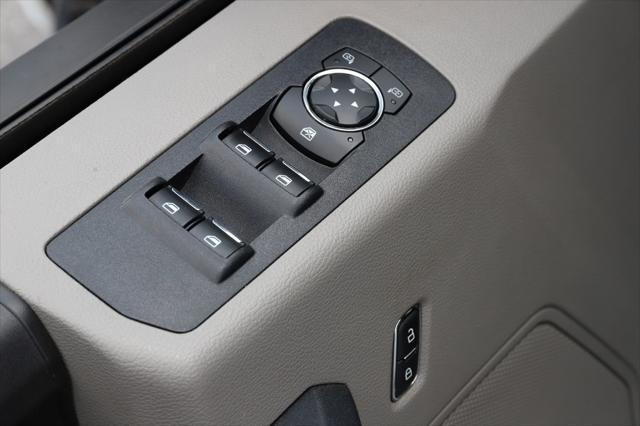 Photo of 2018 Oxford White Ford F-150