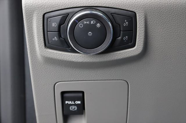 Photo of 2018 Oxford White Ford F-150