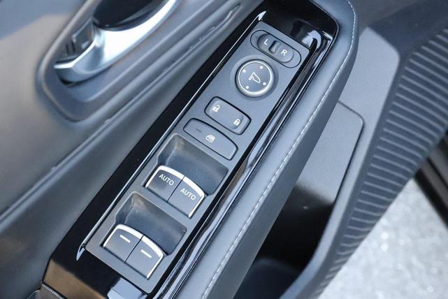 Photo of 2024 Solar Silver Metallic Honda Accord Hybrid