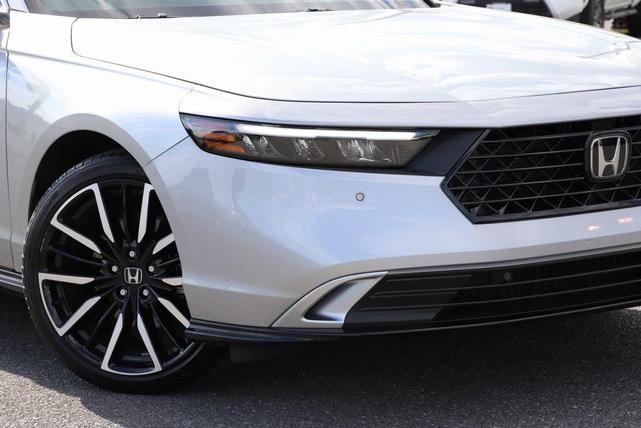 Photo of 2024 Solar Silver Metallic Honda Accord Hybrid