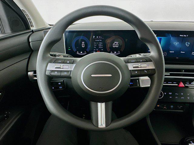 Photo of 2025 Shimmering Silver Hyundai TUCSON Hybrid