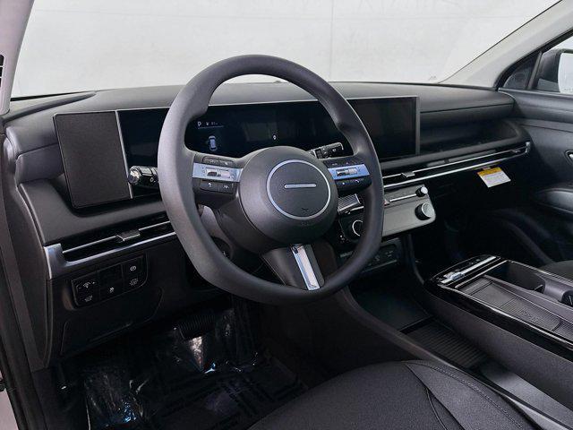 Photo of 2025 Shimmering Silver Hyundai TUCSON Hybrid