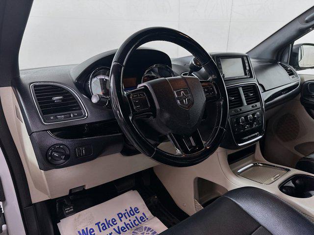 Photo of 2020 White Knuckle Clearcoat Dodge Grand Caravan