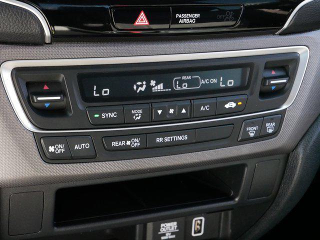 Photo of 2023 Platinum White Pearl Honda Ridgeline