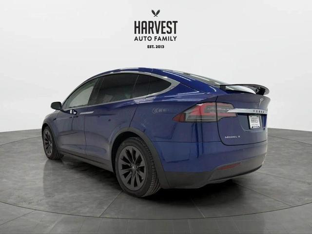 Photo of 2018 Deep Blue Metallic Tesla Model X