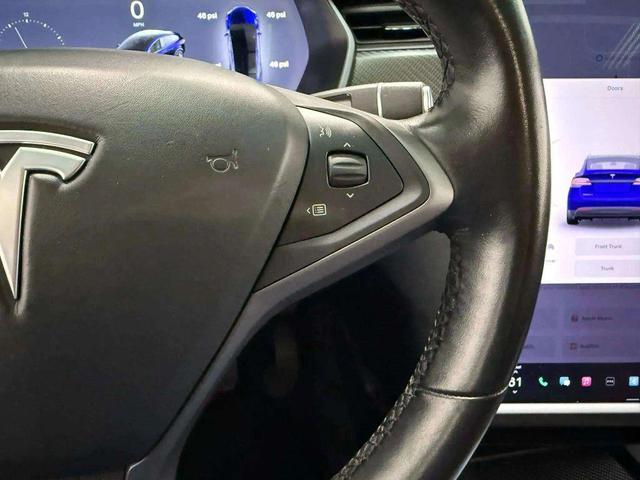 Photo of 2018 Deep Blue Metallic Tesla Model X