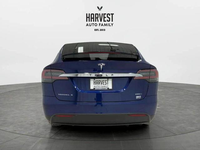 Photo of 2018 Deep Blue Metallic Tesla Model X