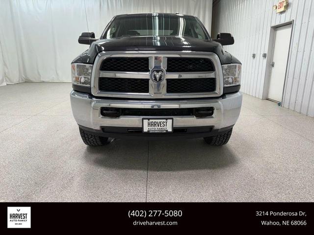 Photo of 2018 Brilliant Black Crystal Pearl RAM 2500