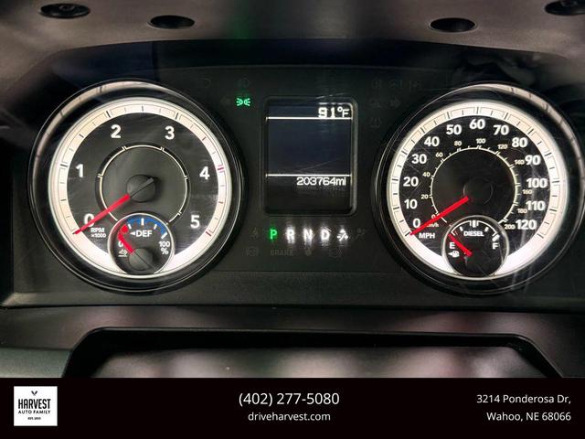 Photo of 2018 Brilliant Black Crystal Pearl RAM 2500