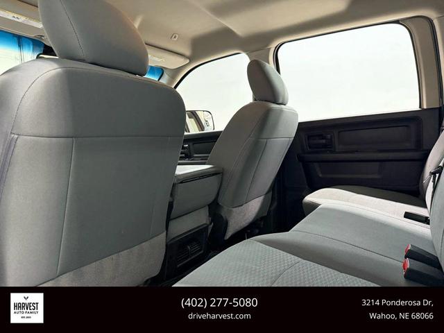 Photo of 2018 Brilliant Black Crystal Pearl RAM 2500