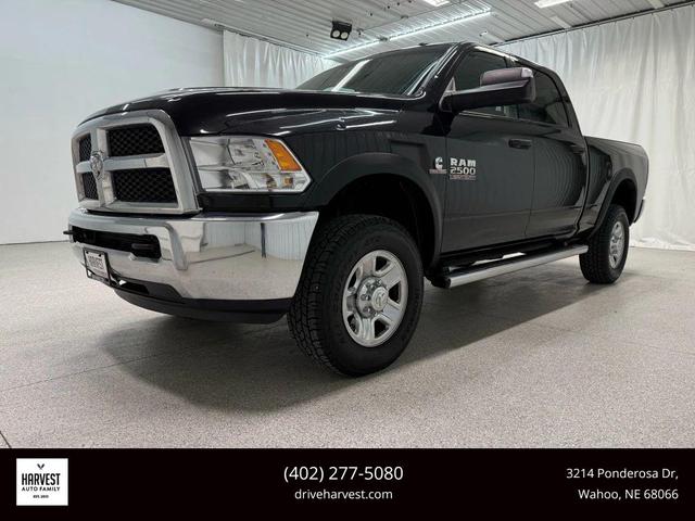 Photo of 2018 Brilliant Black Crystal Pearl RAM 2500
