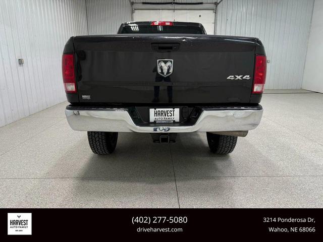 Photo of 2018 Brilliant Black Crystal Pearl RAM 2500