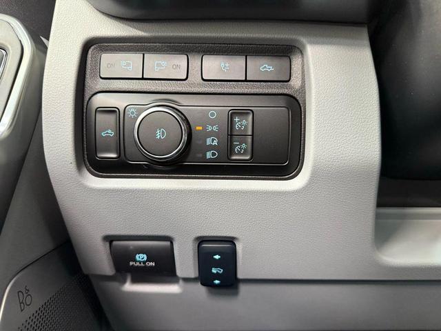 Photo of 2024 Star White Metallic Tri-Coat Ford F-450