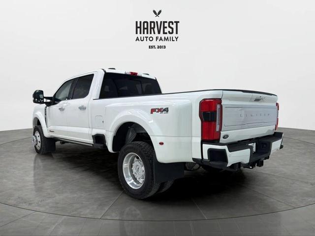 Photo of 2024 Star White Metallic Tri-Coat Ford F-450