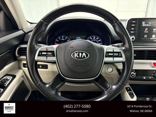 Photo of 2020 Ebony Black Kia Telluride