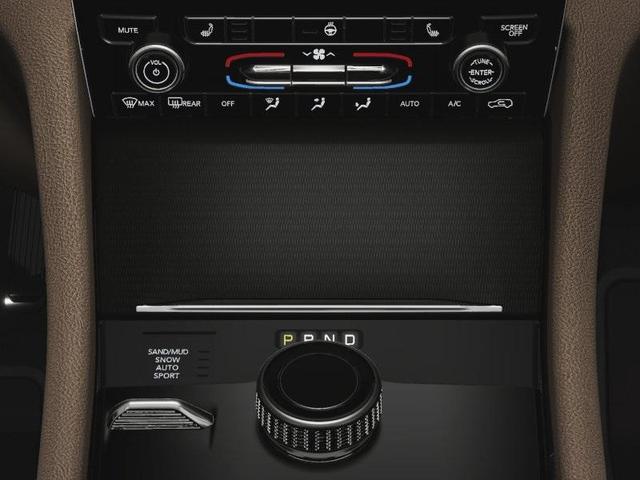 Photo of 2025 Metallic Jeep Grand Cherokee L