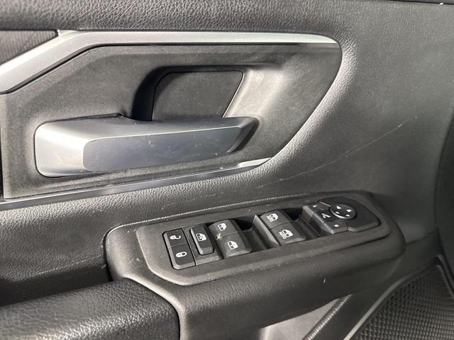 Photo of 2025 Diamond Black RAM 1500