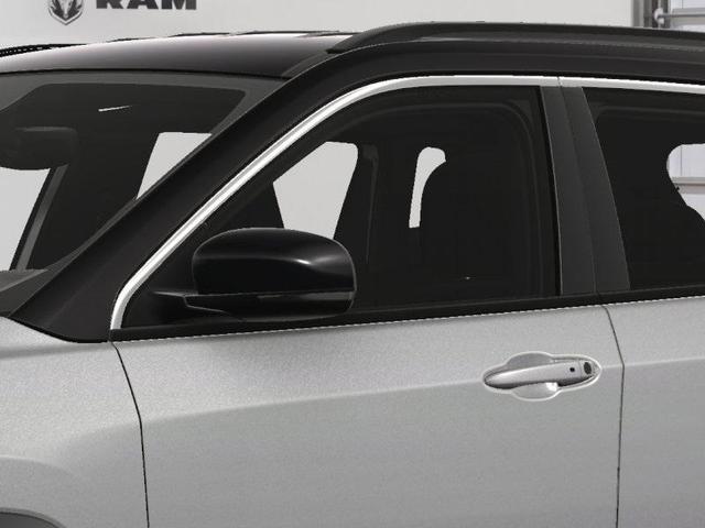 Photo of 2025 Silver Zynith Jeep Compass